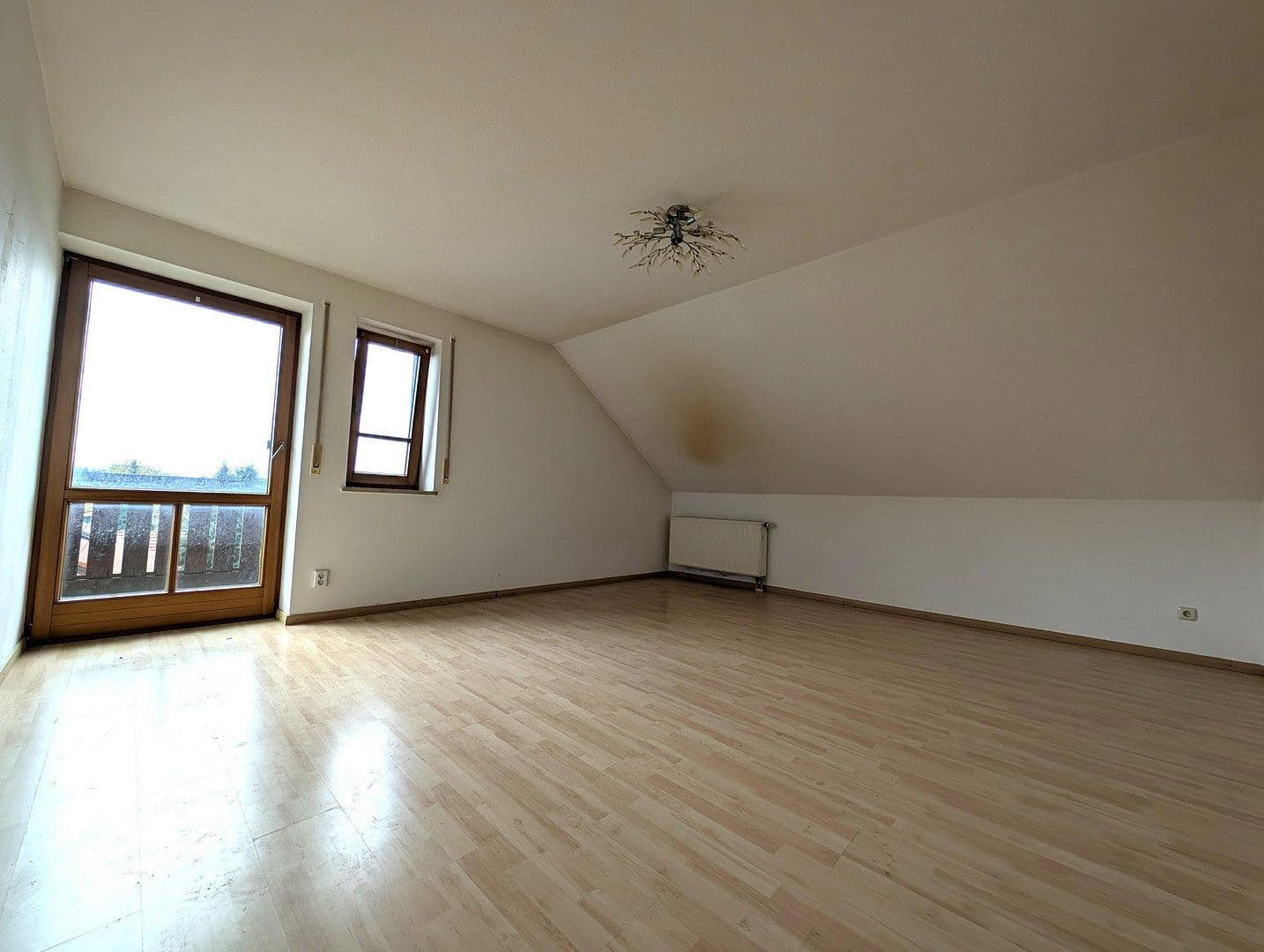 Predaj bytu 3-izbový 85 m², Dorfstraße 7, Lauben, Bavorsko Predaj bytu 3-izbový 85 m², Dorfstraße 7, Lauben, Bavorsko