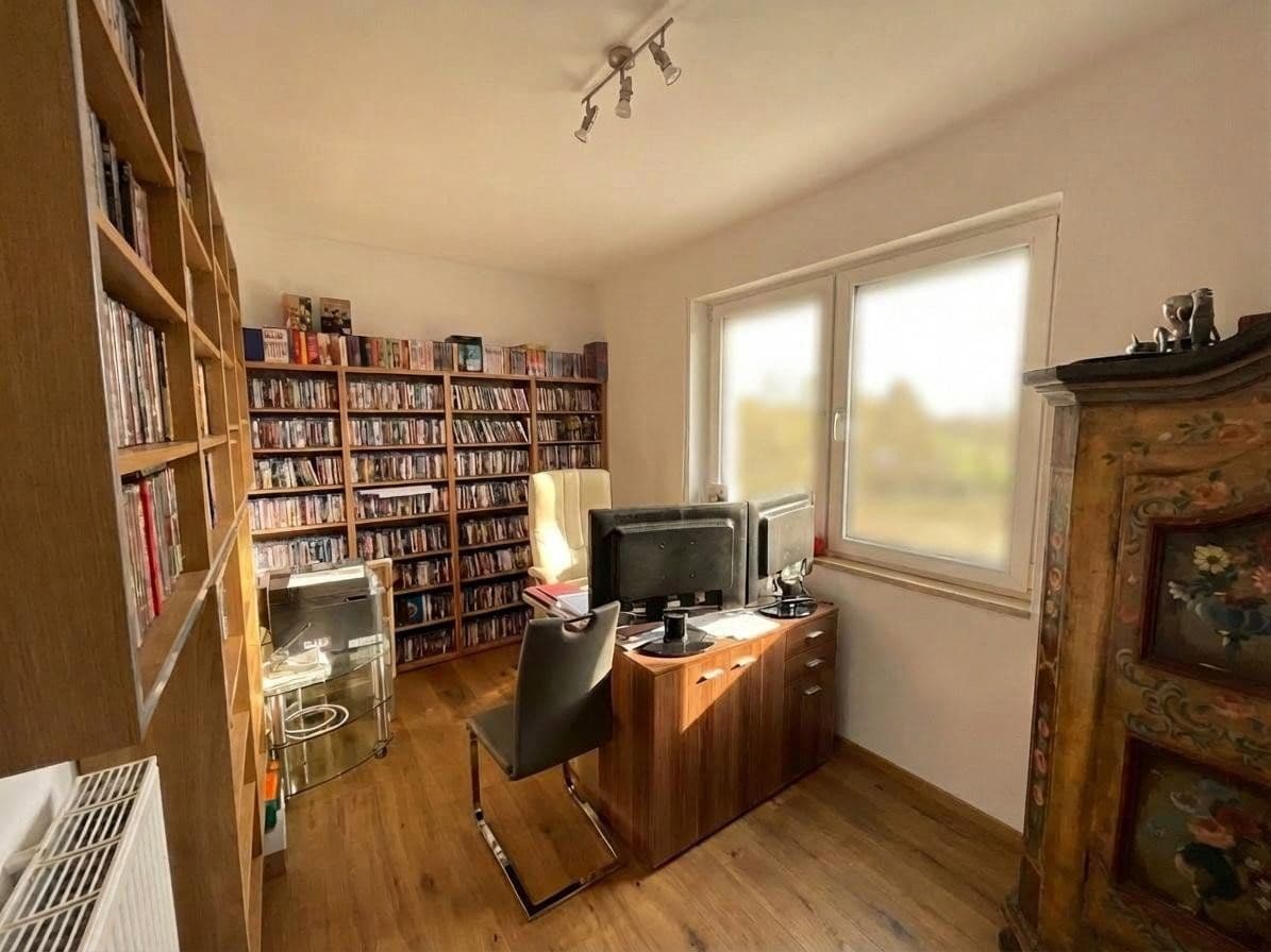 Prenájom bytu 5-izbový 167 m², Schloßgarten 49, Hamburg, Hamburg Prenájom bytu 5-izbový 167 m², Schloßgarten 49, Hamburg, Hamburg