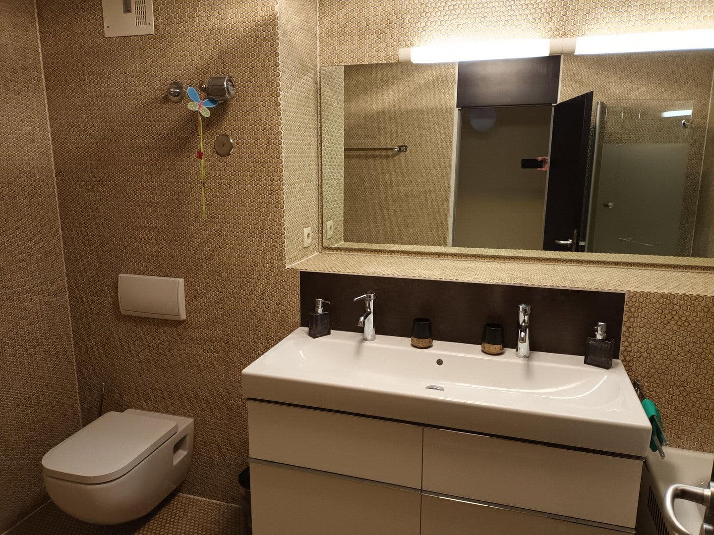 Prenájom bytu 3-izbový 105 m², München, Bavorsko Prenájom bytu 3-izbový 105 m², München, Bavorsko