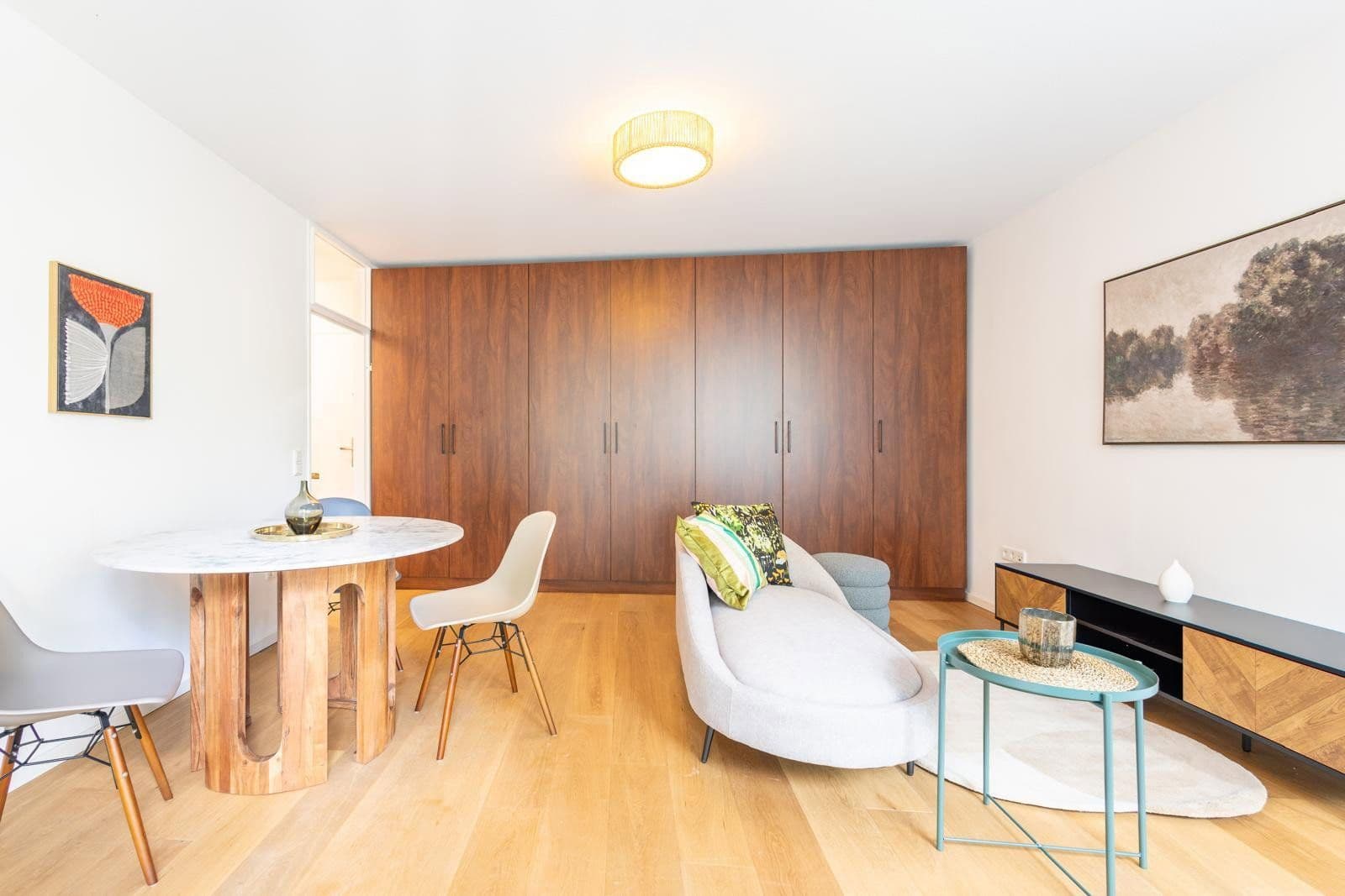 Prenájom bytu 2-izbový 50 m², Johann-Fichte-Str.11, München, Bavorsko Prenájom bytu 2-izbový 50 m², Johann-Fichte-Str.11, München, Bavorsko