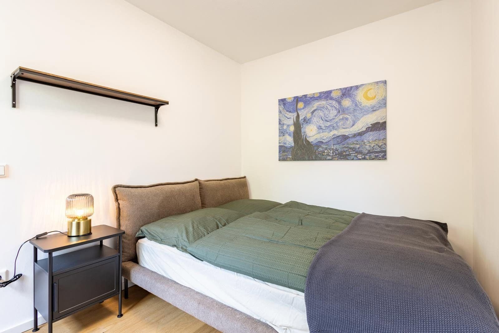 Prenájom bytu 2-izbový 50 m², Johann-Fichte-Str.11, München, Bavorsko Prenájom bytu 2-izbový 50 m², Johann-Fichte-Str.11, München, Bavorsko