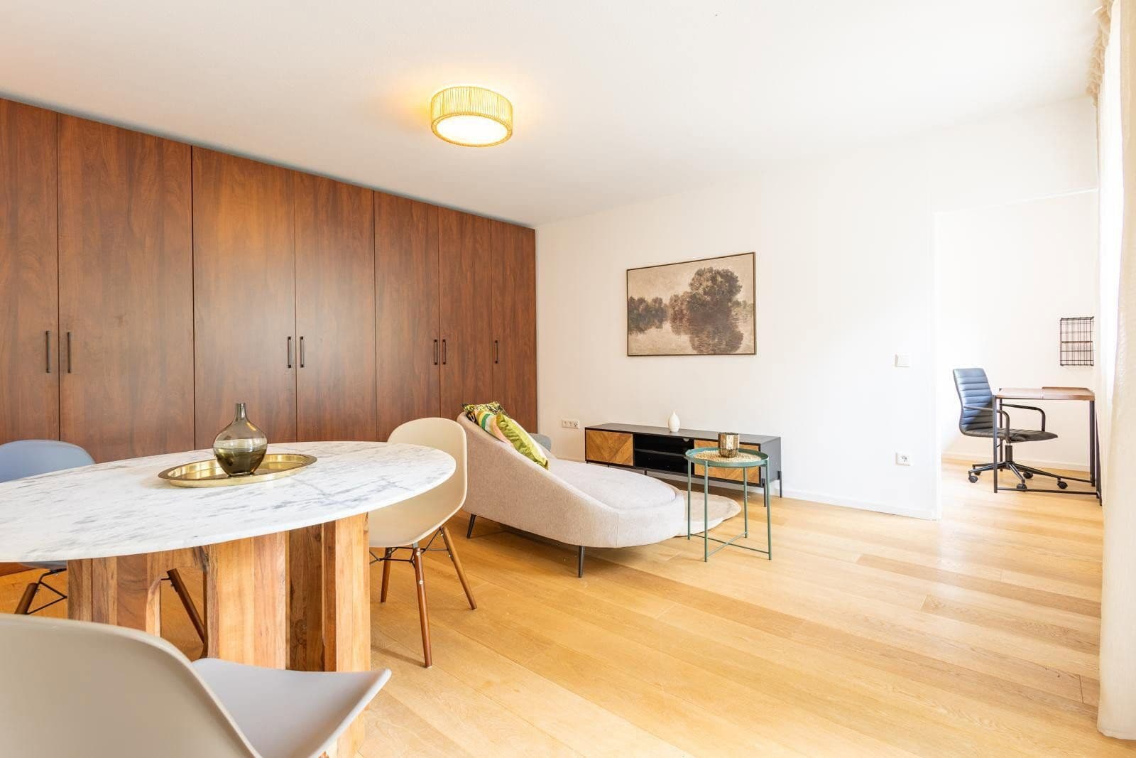 Prenájom bytu 2-izbový 50 m², Johann-Fichte-Str.11, München, Bavorsko Prenájom bytu 2-izbový 50 m², Johann-Fichte-Str.11, München, Bavorsko