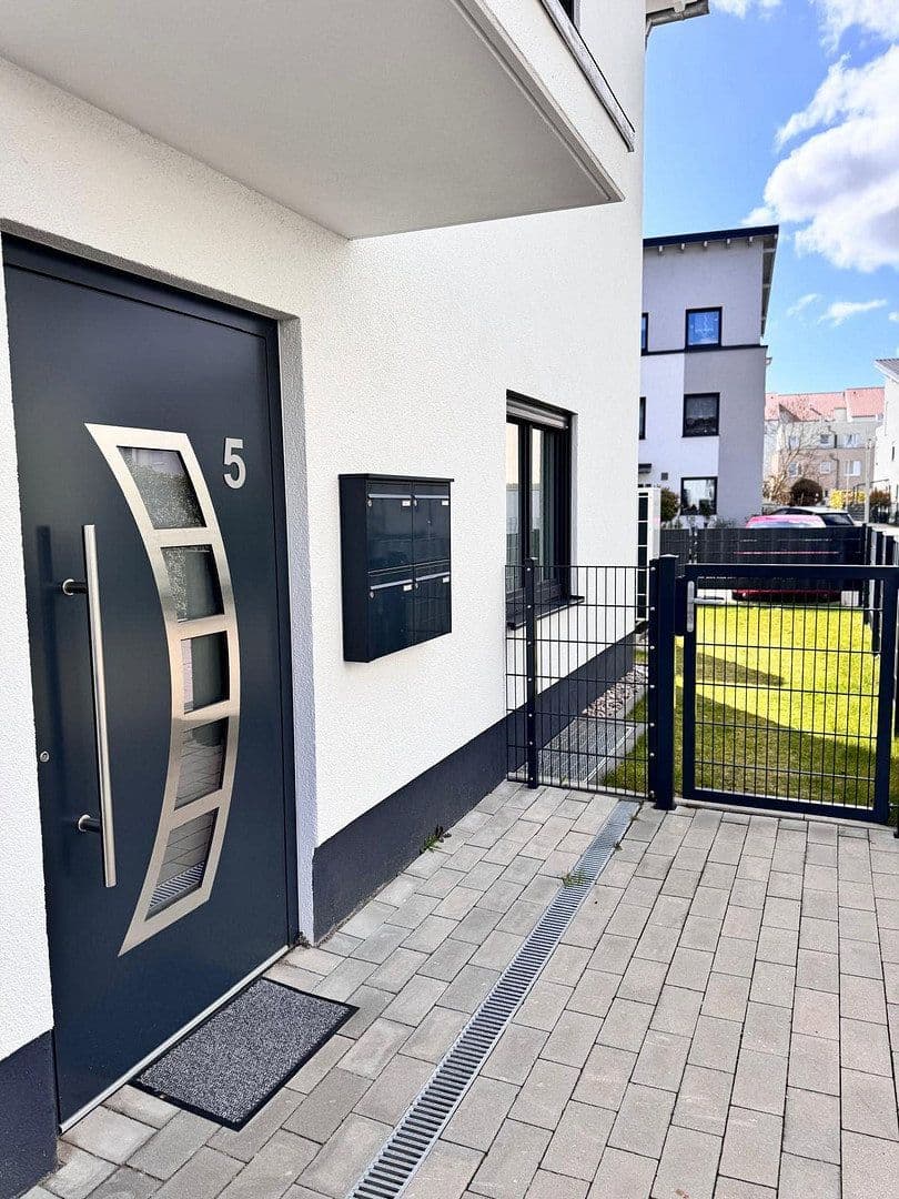 Prenájom bytu 3-izbový 83 m², Ludwig-Bergsträsser-Str. 8, Mörfelden-Walldorf, Hesensko Prenájom bytu 3-izbový 83 m², Ludwig-Bergsträsser-Str. 8, Mörfelden-Walldorf, Hesensko