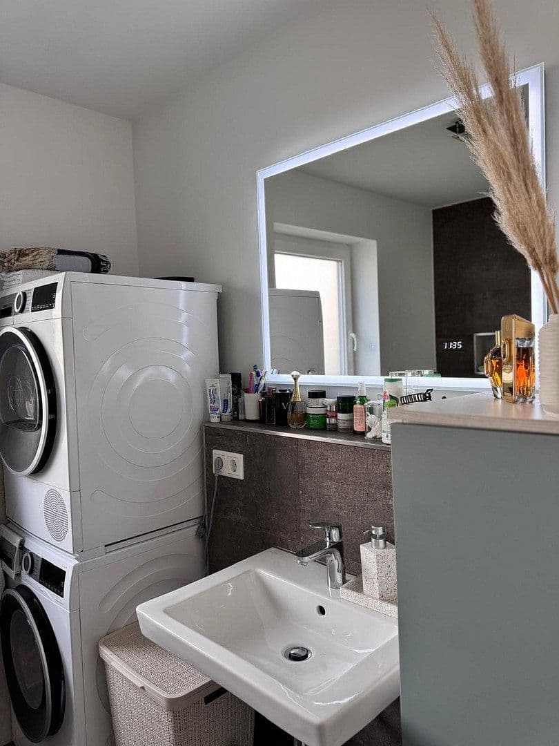 Prenájom bytu 3-izbový 83 m², Ludwig-Bergsträsser-Str. 8, Mörfelden-Walldorf, Hesensko Prenájom bytu 3-izbový 83 m², Ludwig-Bergsträsser-Str. 8, Mörfelden-Walldorf, Hesensko