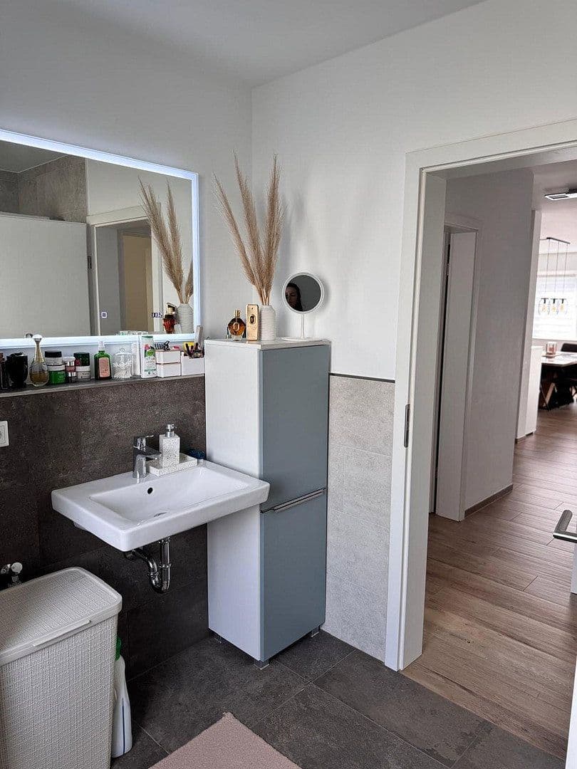 Prenájom bytu 3-izbový 83 m², Ludwig-Bergsträsser-Str. 8, Mörfelden-Walldorf, Hesensko Prenájom bytu 3-izbový 83 m², Ludwig-Bergsträsser-Str. 8, Mörfelden-Walldorf, Hesensko