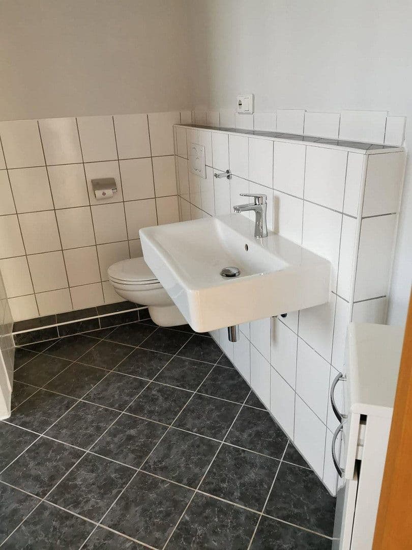 Predaj domu 172 m², pozemek 697 m², Ostrach, Bádensko-Wurttembersko Predaj domu 172 m², pozemek 697 m², Ostrach, Bádensko-Wurttembersko