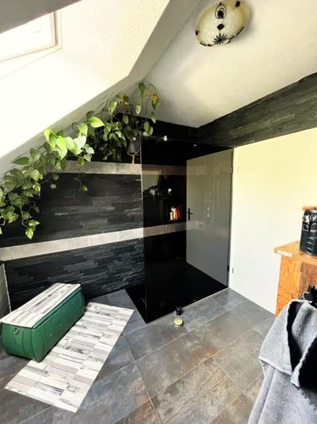 Predaj domu 172 m², pozemek 697 m², Ostrach, Bádensko-Wurttembersko Predaj domu 172 m², pozemek 697 m², Ostrach, Bádensko-Wurttembersko