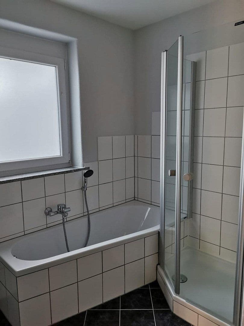 Predaj domu 172 m², pozemek 697 m², Ostrach, Bádensko-Wurttembersko Predaj domu 172 m², pozemek 697 m², Ostrach, Bádensko-Wurttembersko