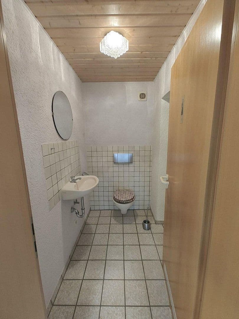 Predaj domu 294 m², pozemek 822 m², Östringen, Bádensko-Wurttembersko Predaj domu 294 m², pozemek 822 m², Östringen, Bádensko-Wurttembersko