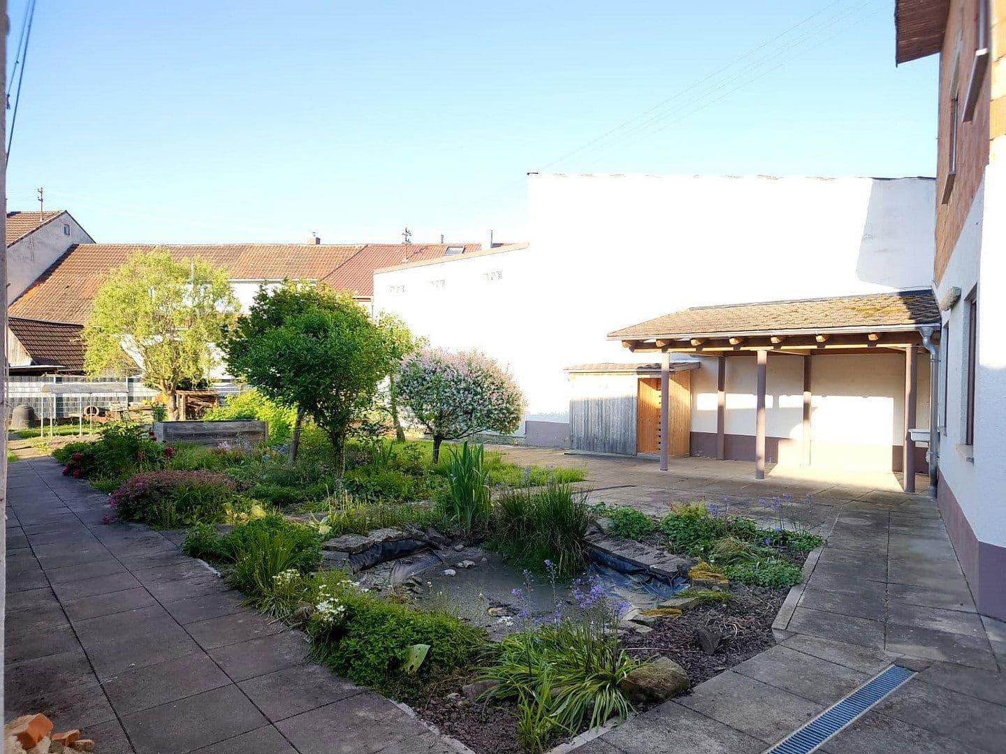 Predaj domu 294 m², pozemek 822 m², Östringen, Bádensko-Wurttembersko Predaj domu 294 m², pozemek 822 m², Östringen, Bádensko-Wurttembersko