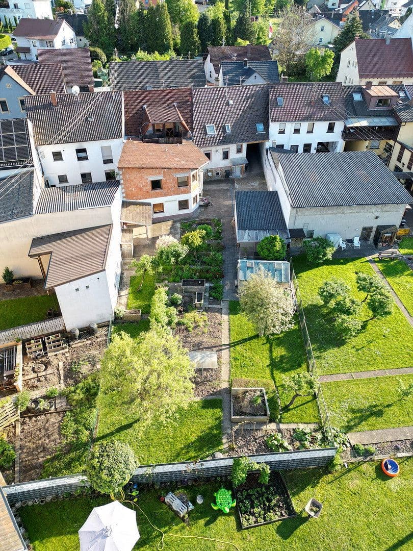 Predaj domu 294 m², pozemek 822 m², Östringen, Bádensko-Wurttembersko Predaj domu 294 m², pozemek 822 m², Östringen, Bádensko-Wurttembersko