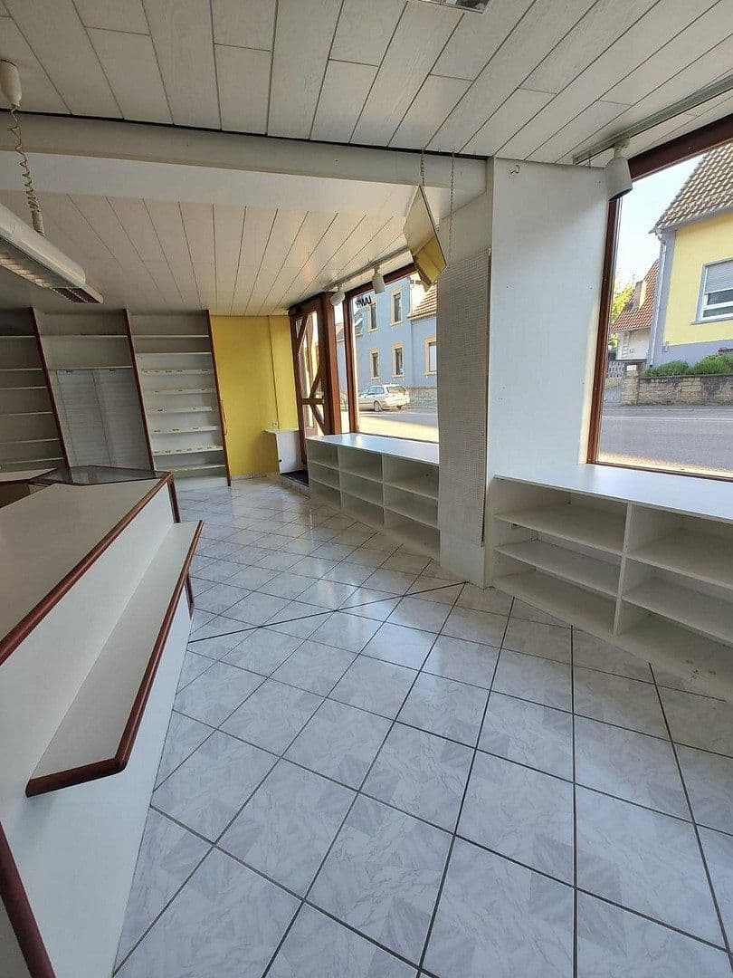 Predaj domu 294 m², pozemek 822 m², Östringen, Bádensko-Wurttembersko Predaj domu 294 m², pozemek 822 m², Östringen, Bádensko-Wurttembersko