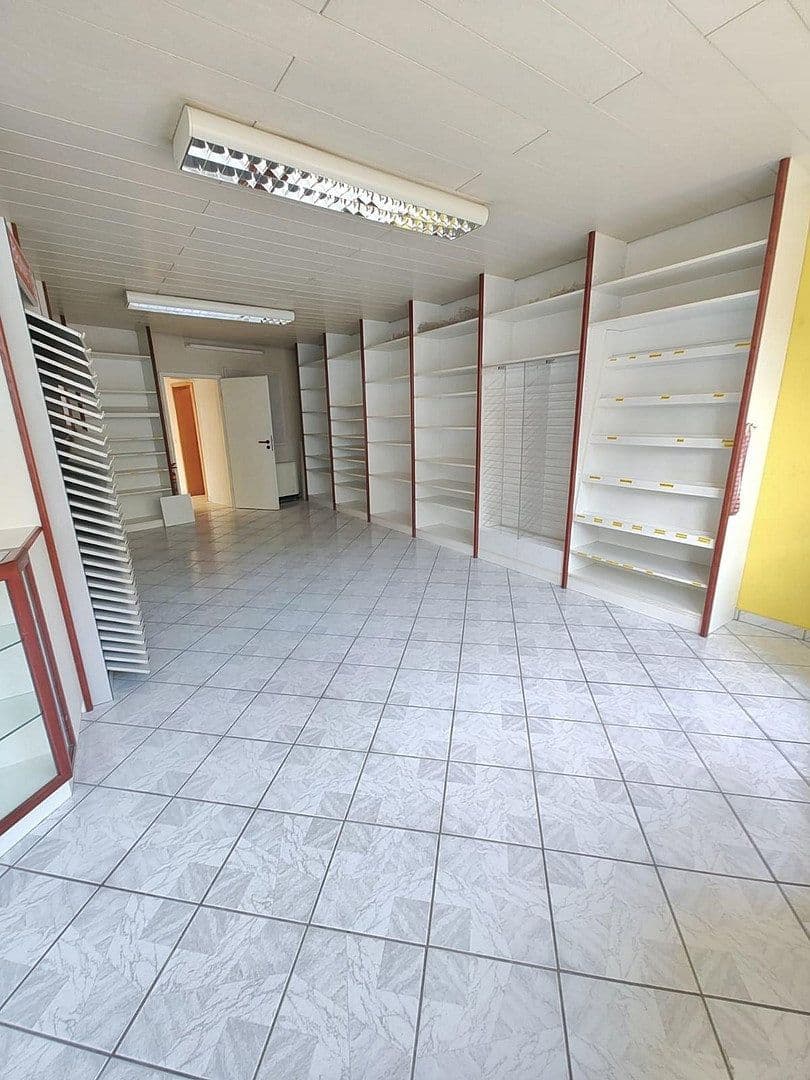 Predaj domu 294 m², pozemek 822 m², Östringen, Bádensko-Wurttembersko Predaj domu 294 m², pozemek 822 m², Östringen, Bádensko-Wurttembersko