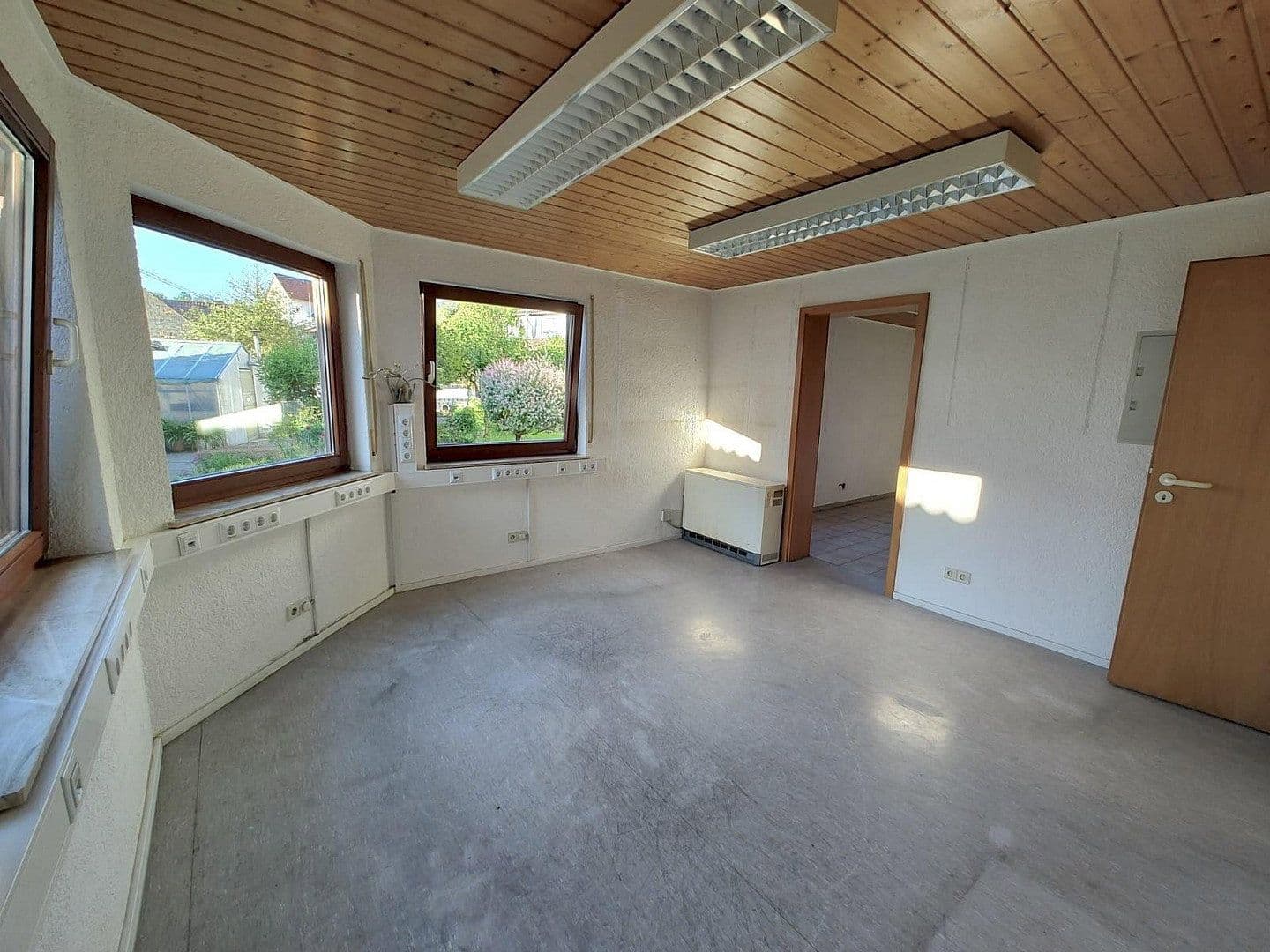 Predaj domu 294 m², pozemek 822 m², Östringen, Bádensko-Wurttembersko Predaj domu 294 m², pozemek 822 m², Östringen, Bádensko-Wurttembersko