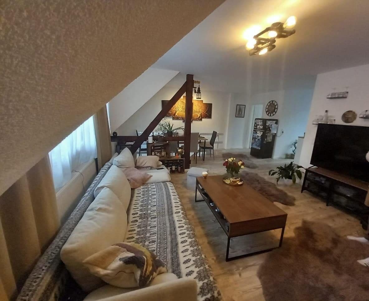 Prenájom bytu 2-izbový 70 m², Pforzheim, Bádensko-Wurttembersko Prenájom bytu 2-izbový 70 m², Pforzheim, Bádensko-Wurttembersko