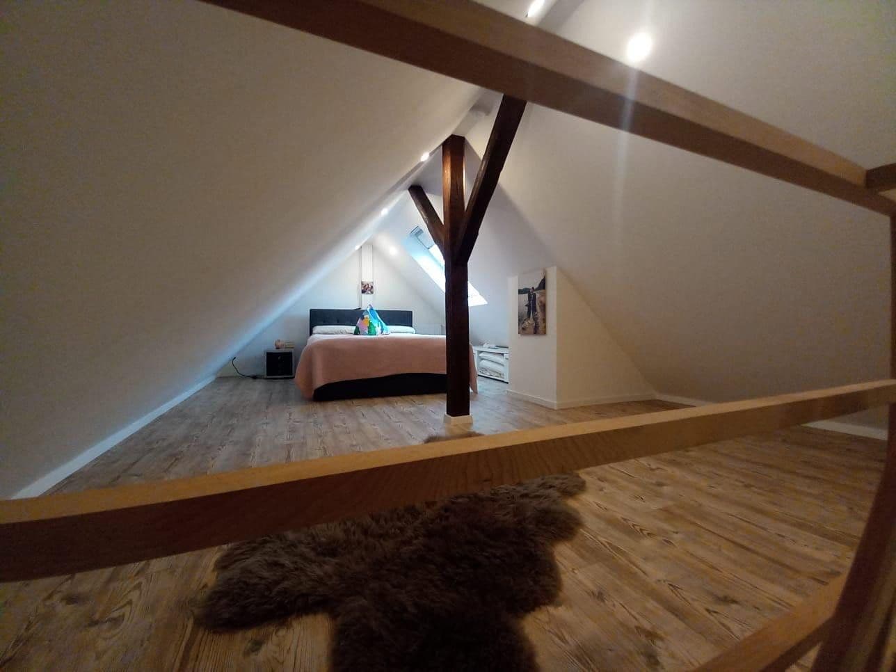 Prenájom bytu 2-izbový 70 m², Pforzheim, Bádensko-Wurttembersko Prenájom bytu 2-izbový 70 m², Pforzheim, Bádensko-Wurttembersko