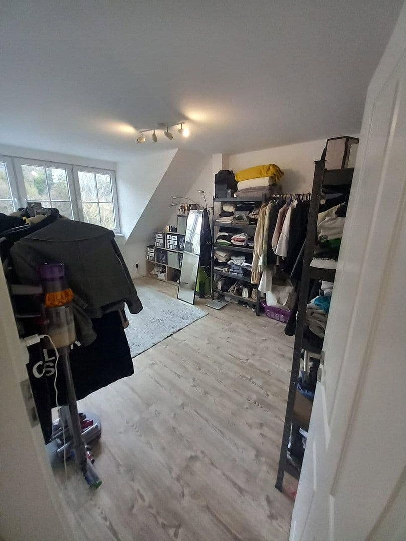 Prenájom bytu 2-izbový 70 m², Pforzheim, Bádensko-Wurttembersko Prenájom bytu 2-izbový 70 m², Pforzheim, Bádensko-Wurttembersko