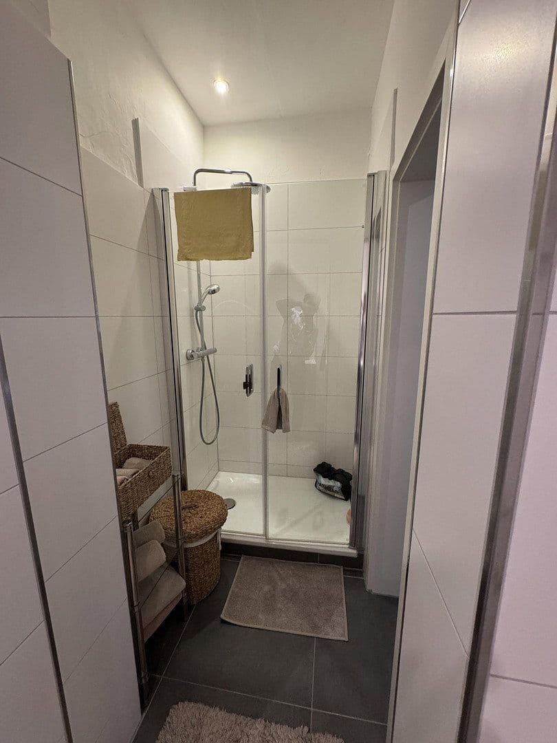 Prenájom bytu 5-izbový 146 m², Wittekindstrasse 29, Gelsenkirchen, Severné Porýnie - Westfálsko Prenájom bytu 5-izbový 146 m², Wittekindstrasse 29, Gelsenkirchen, Severné Porýnie - Westfálsko