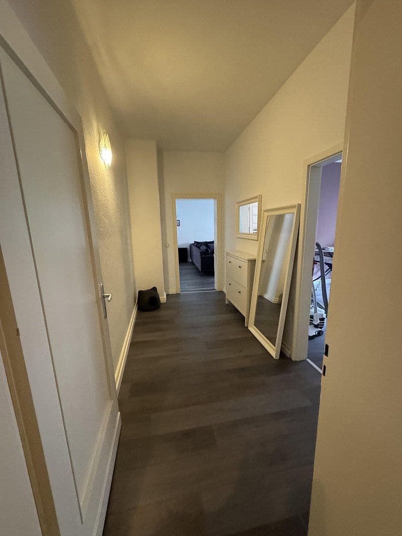 Prenájom bytu 5-izbový 146 m², Wittekindstrasse 29, Gelsenkirchen, Severné Porýnie - Westfálsko Prenájom bytu 5-izbový 146 m², Wittekindstrasse 29, Gelsenkirchen, Severné Porýnie - Westfálsko