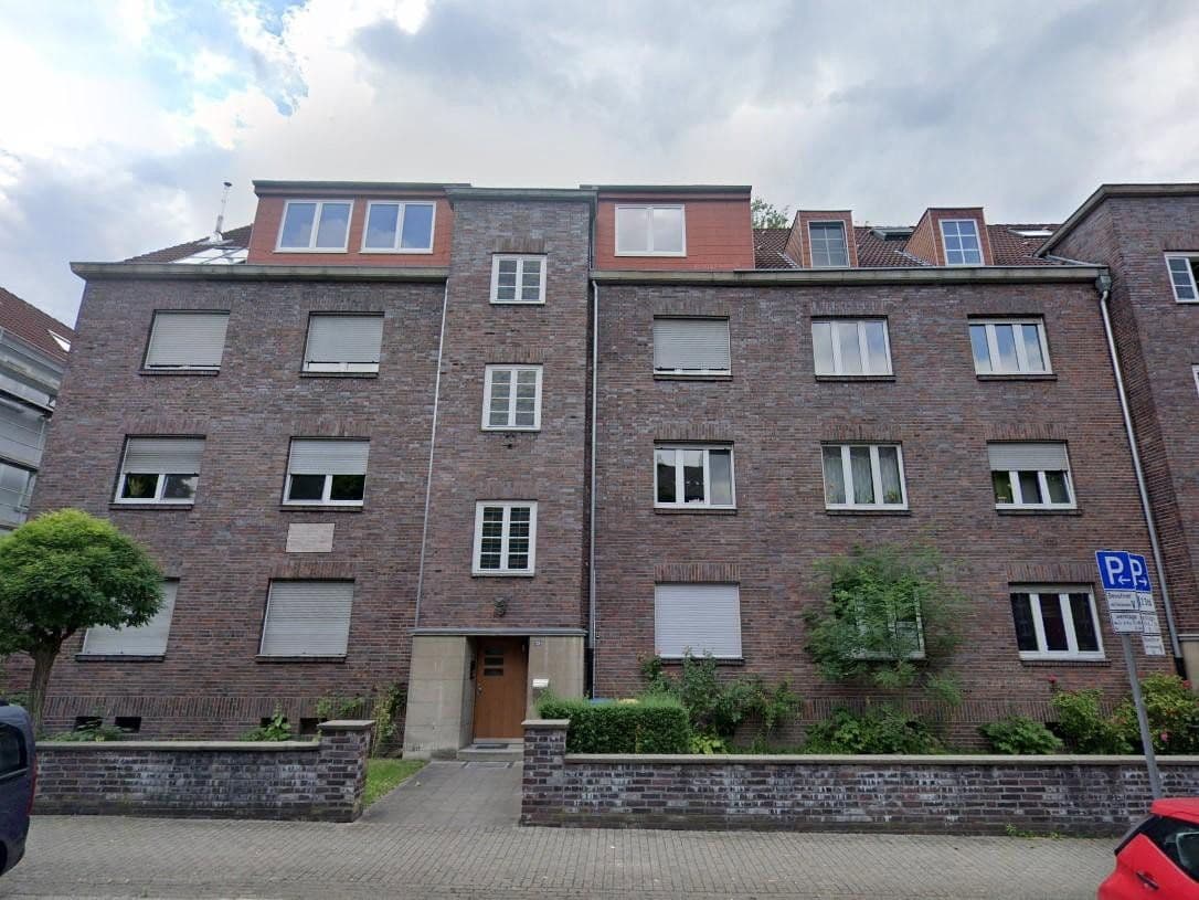 Prenájom bytu 5-izbový 146 m², Wittekindstrasse 29, Gelsenkirchen, Severné Porýnie - Westfálsko Prenájom bytu 5-izbový 146 m², Wittekindstrasse 29, Gelsenkirchen, Severné Porýnie - Westfálsko