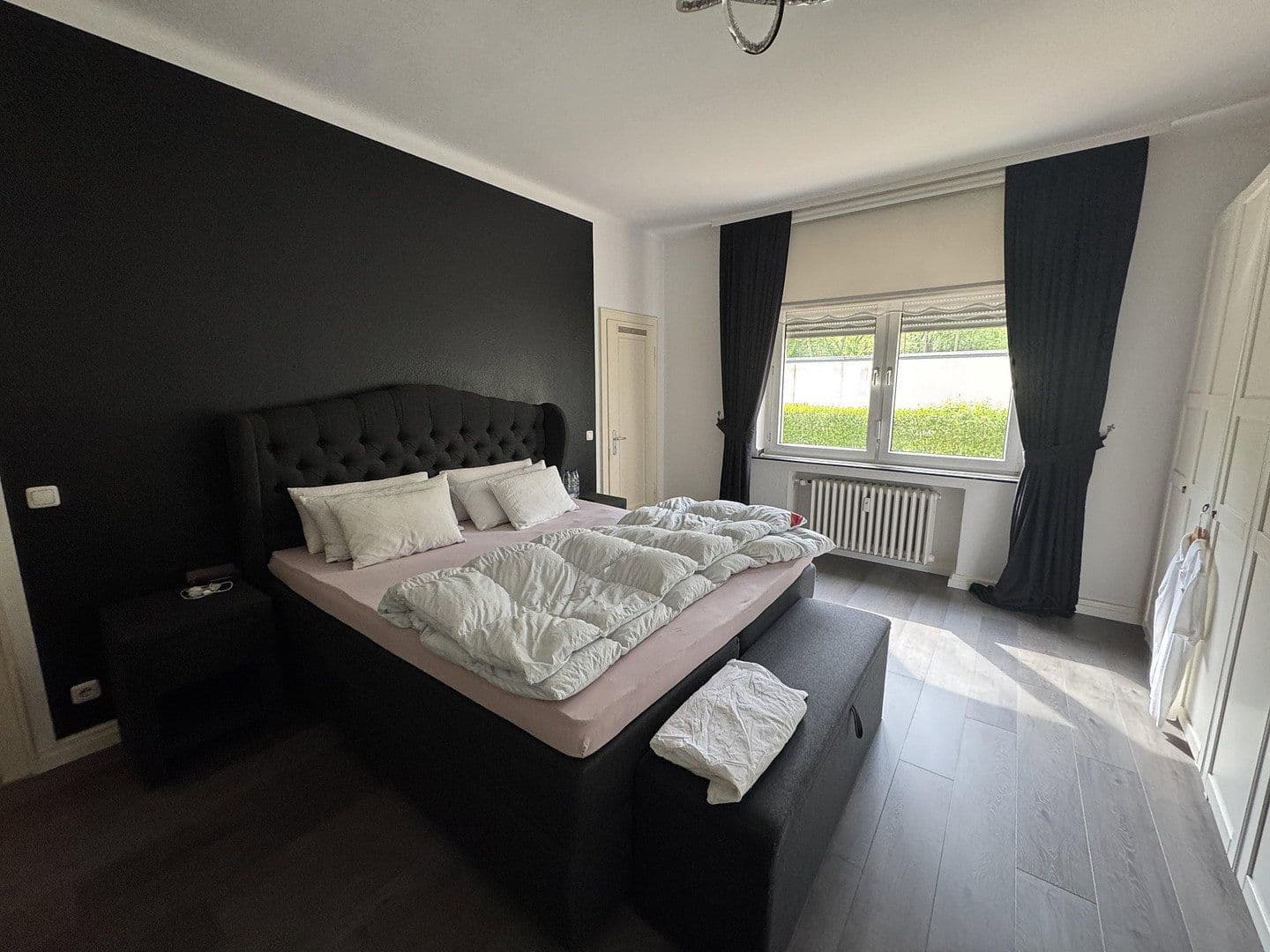 Prenájom bytu 5-izbový 146 m², Wittekindstrasse 29, Gelsenkirchen, Severné Porýnie - Westfálsko Prenájom bytu 5-izbový 146 m², Wittekindstrasse 29, Gelsenkirchen, Severné Porýnie - Westfálsko