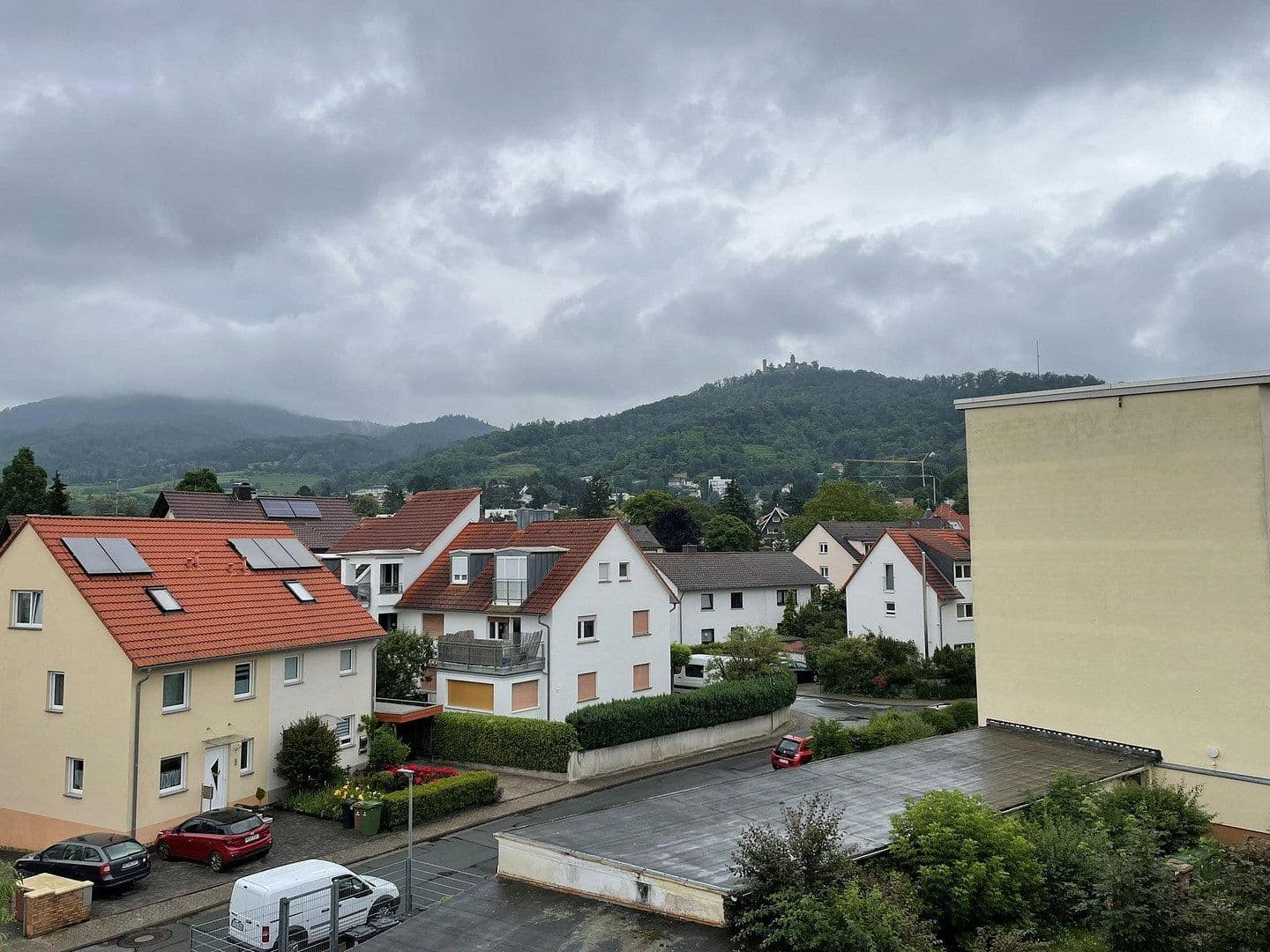 Prenájom bytu 4-izbový 106 m², Schillerstraße 77, Bensheim, Hesensko Prenájom bytu 4-izbový 106 m², Schillerstraße 77, Bensheim, Hesensko