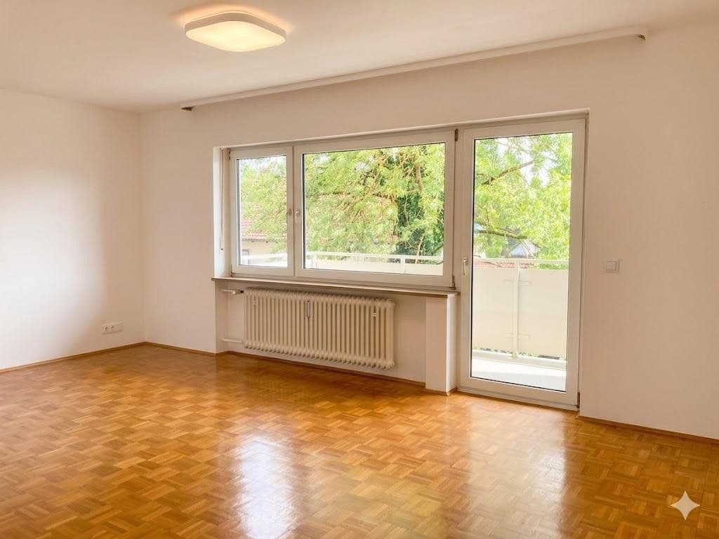 Prenájom bytu 2-izbový 65 m², Alte Nürnberger Straße 57, Regensburg, Bavorsko Prenájom bytu 2-izbový 65 m², Alte Nürnberger Straße 57, Regensburg, Bavorsko