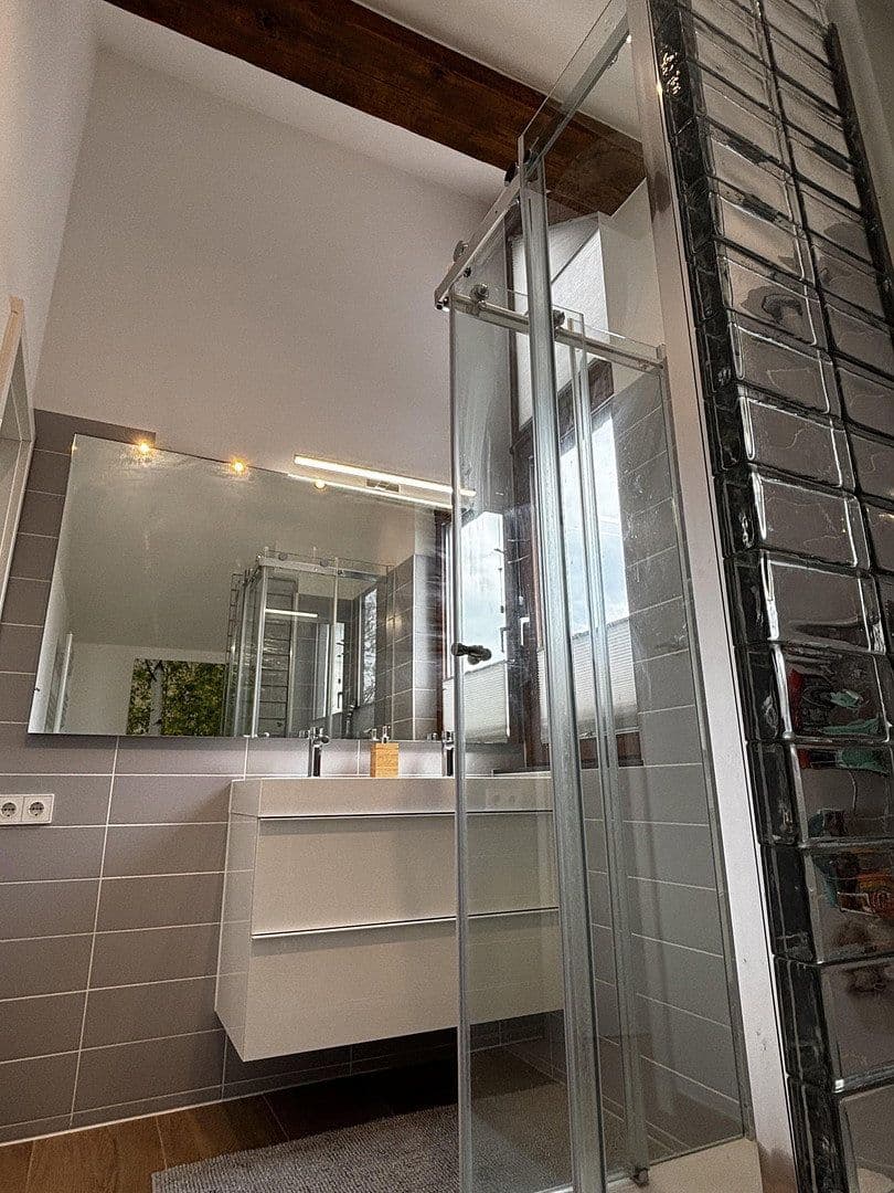 Predaj domu 124 m², pozemek 220 m², Düsseldorf, Severné Porýnie - Westfálsko Predaj domu 124 m², pozemek 220 m², Düsseldorf, Severné Porýnie - Westfálsko