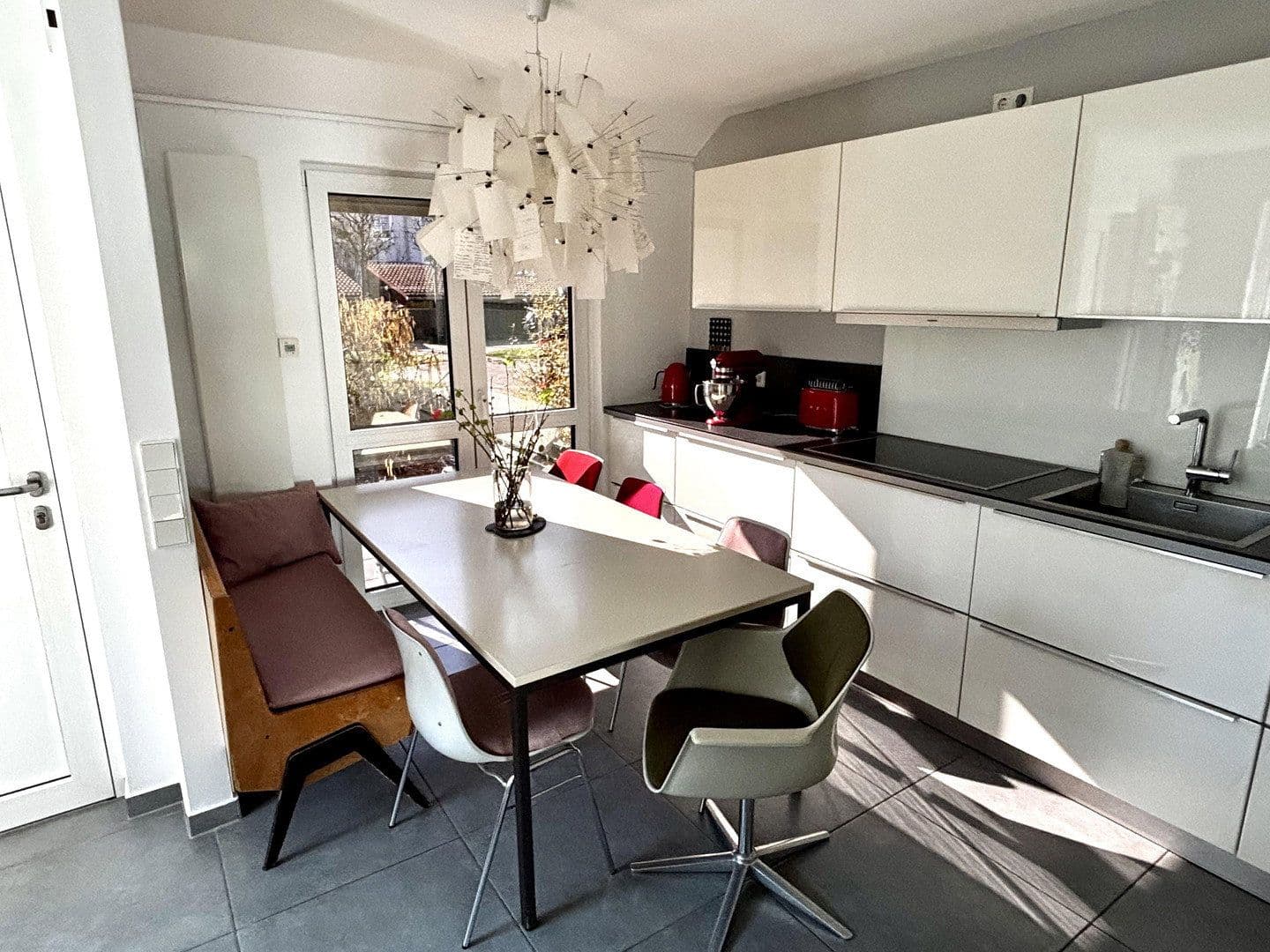 Predaj domu 124 m², pozemek 220 m², Düsseldorf, Severné Porýnie - Westfálsko Predaj domu 124 m², pozemek 220 m², Düsseldorf, Severné Porýnie - Westfálsko