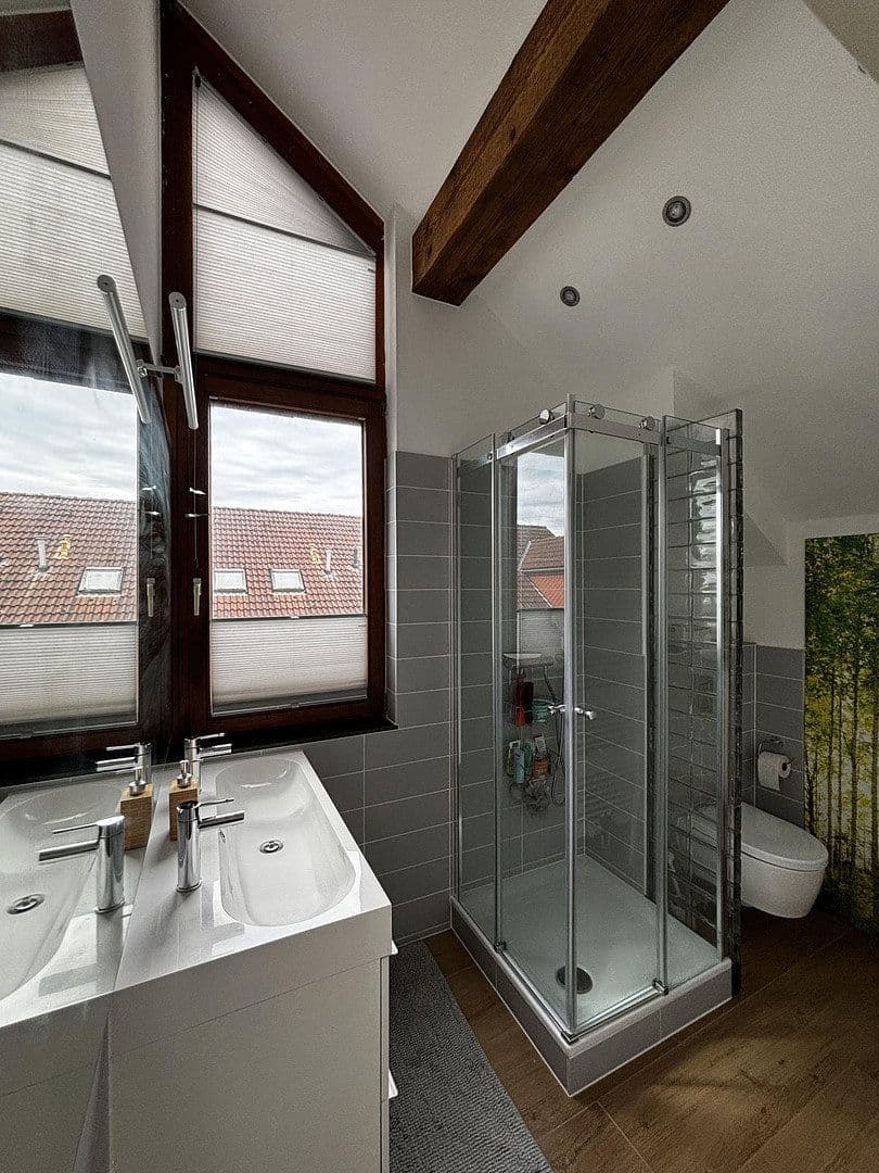 Predaj domu 124 m², pozemek 220 m², Düsseldorf, Severné Porýnie - Westfálsko Predaj domu 124 m², pozemek 220 m², Düsseldorf, Severné Porýnie - Westfálsko