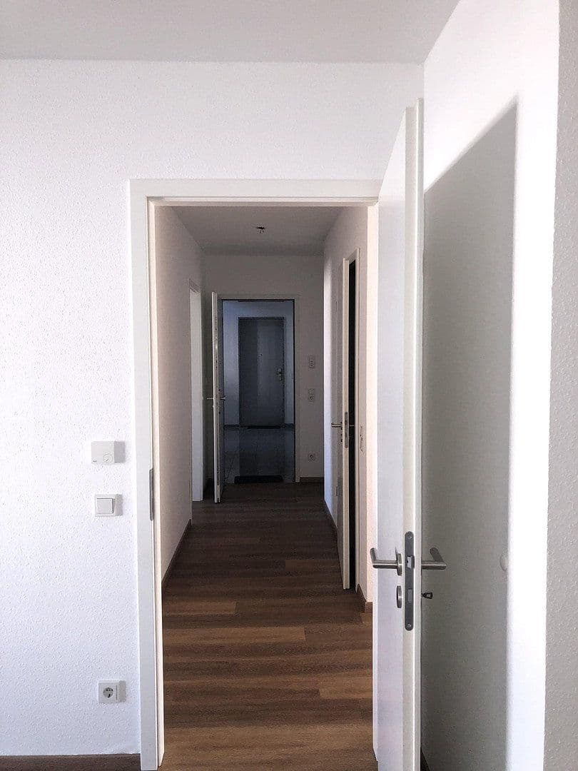 Prenájom bytu 3-izbový 87 m², Langenfeld (Rheinland), Severné Porýnie - Westfálsko Prenájom bytu 3-izbový 87 m², Langenfeld (Rheinland), Severné Porýnie - Westfálsko