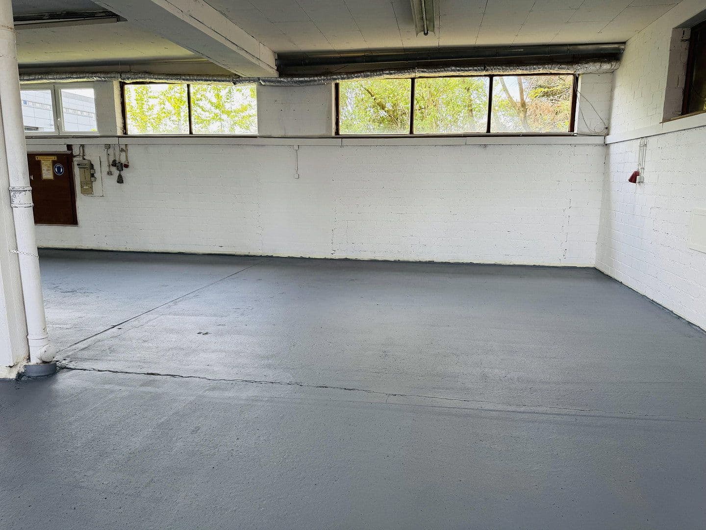 Prenájom nebytového priestoru 260 m², August-Borsig-Straße 5, Koblenz, Porýnie-Falcko Prenájom nebytového priestoru 260 m², August-Borsig-Straße 5, Koblenz, Porýnie-Falcko