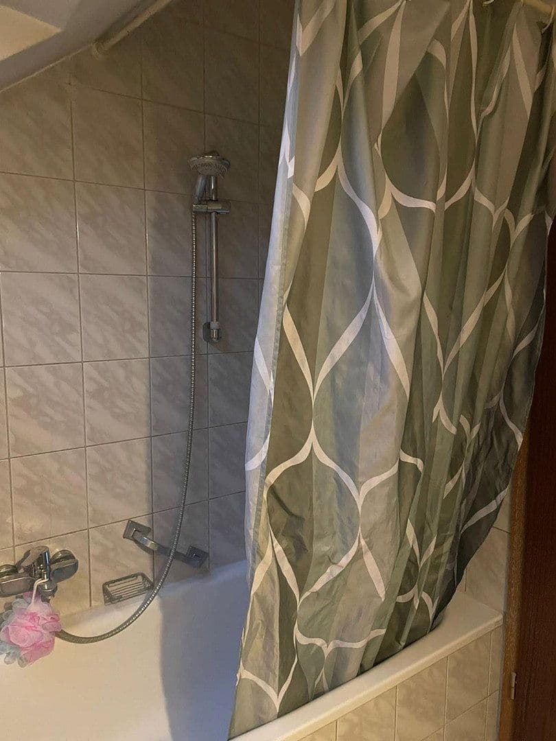 Prenájom bytu 2-izbový 64 m², Eisenberg (Pfalz), Porýnie-Falcko Prenájom bytu 2-izbový 64 m², Eisenberg (Pfalz), Porýnie-Falcko