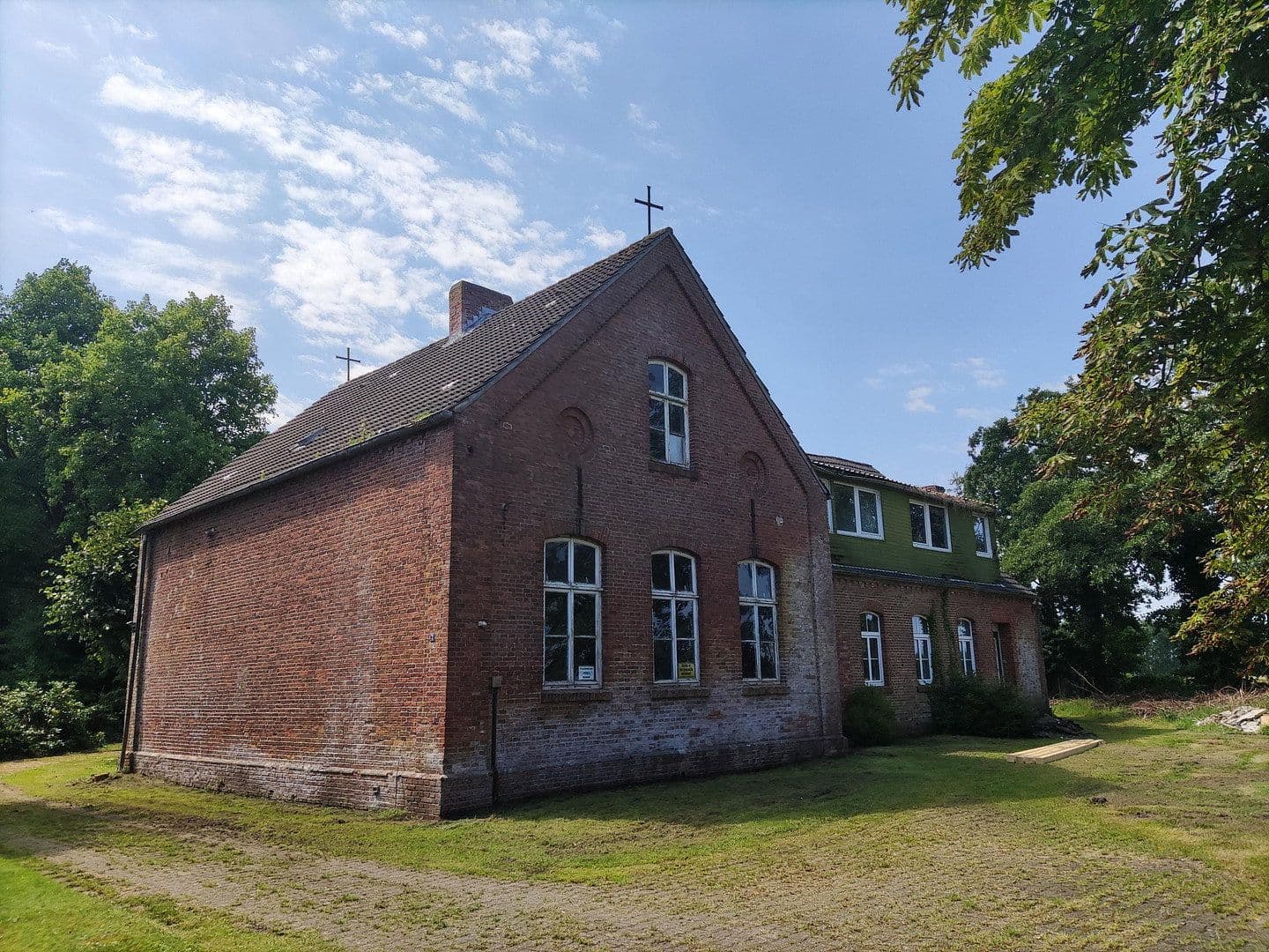 Predaj domu 195 m², pozemek 3.311 m², Halbemonder Str. 7/8, Halbemond, Dolné Sasko Predaj domu 195 m², pozemek 3.311 m², Halbemonder Str. 7/8, Halbemond, Dolné Sasko