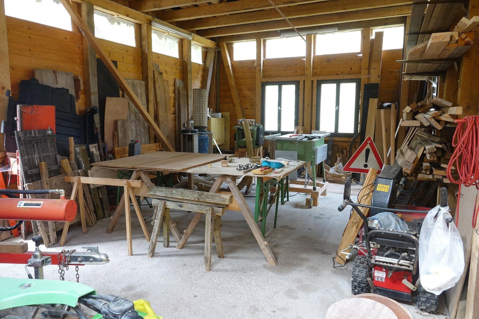 Predaj domu 200 m², pozemek 20.000 m², Alpirsbach, Bádensko-Wurttembersko Predaj domu 200 m², pozemek 20.000 m², Alpirsbach, Bádensko-Wurttembersko