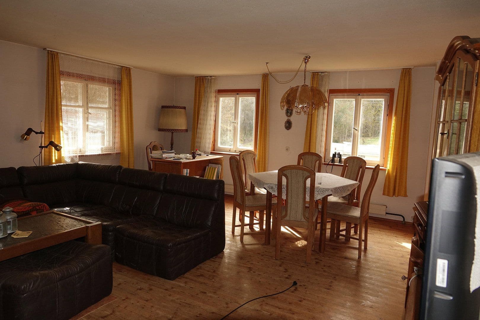 Predaj domu 200 m², pozemek 20.000 m², Alpirsbach, Bádensko-Wurttembersko Predaj domu 200 m², pozemek 20.000 m², Alpirsbach, Bádensko-Wurttembersko