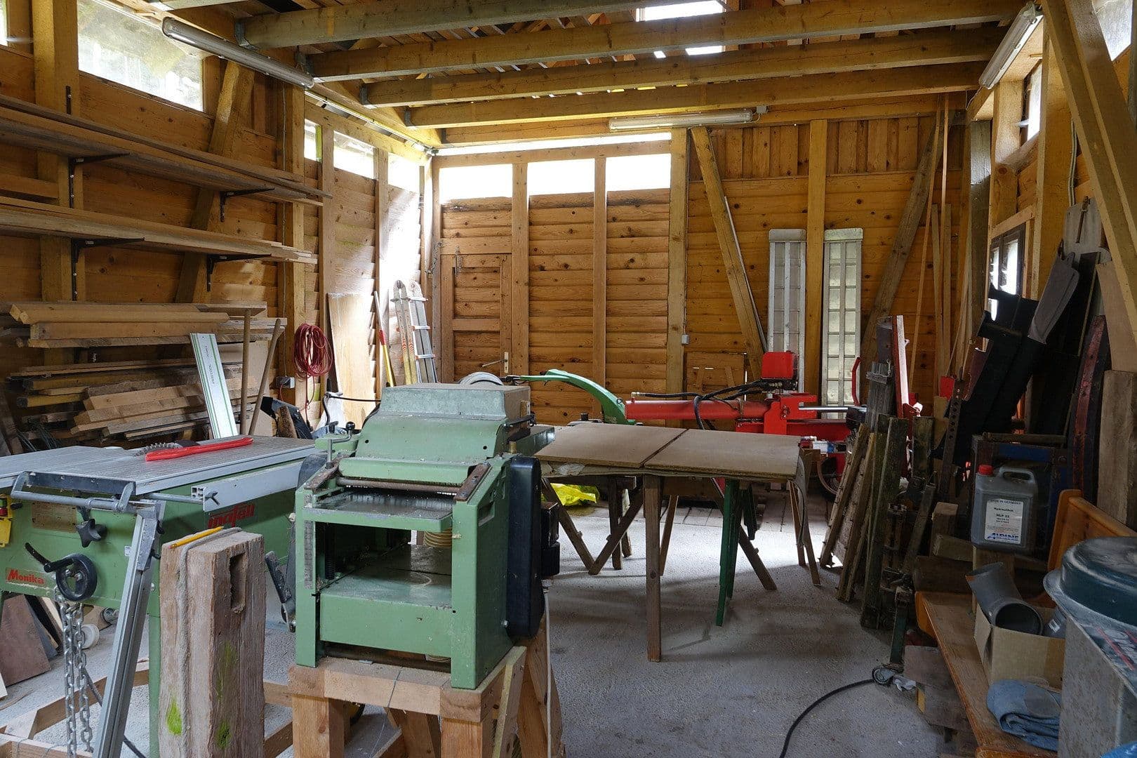 Predaj domu 200 m², pozemek 20.000 m², Alpirsbach, Bádensko-Wurttembersko Predaj domu 200 m², pozemek 20.000 m², Alpirsbach, Bádensko-Wurttembersko