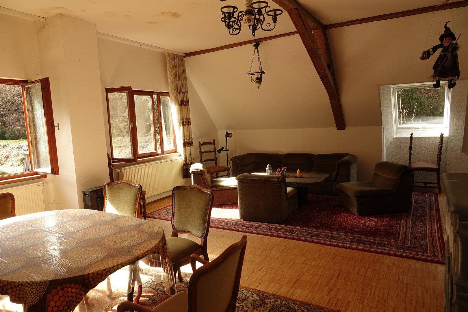 Predaj domu 200 m², pozemek 20.000 m², Alpirsbach, Bádensko-Wurttembersko Predaj domu 200 m², pozemek 20.000 m², Alpirsbach, Bádensko-Wurttembersko