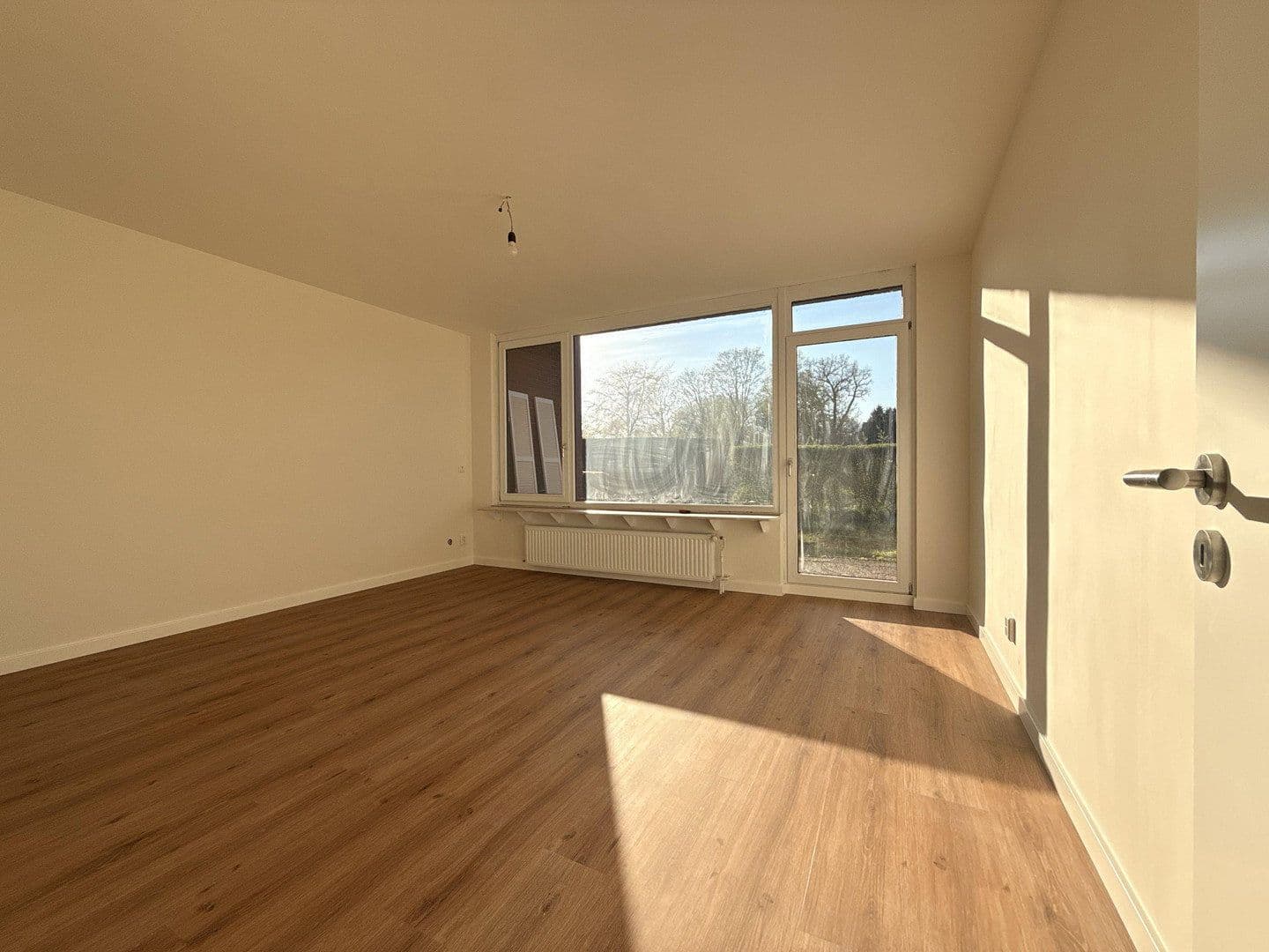 Prenájom bytu 2-izbový 75 m², Hittfelder Straße 6a, Rosengarten, Dolné Sasko Prenájom bytu 2-izbový 75 m², Hittfelder Straße 6a, Rosengarten, Dolné Sasko