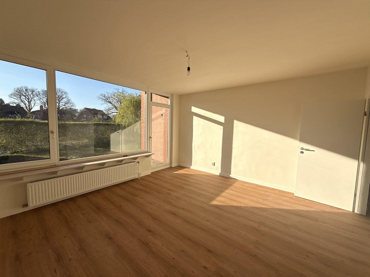 Prenájom bytu 2-izbový 75 m², Hittfelder Straße 6a, Rosengarten, Dolné Sasko Prenájom bytu 2-izbový 75 m², Hittfelder Straße 6a, Rosengarten, Dolné Sasko