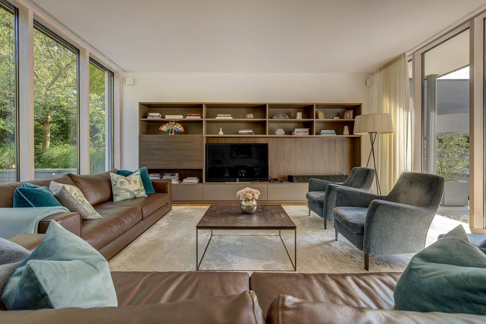 Predaj domu 343 m², pozemek 837 m², Wiesbaden, Hesensko Predaj domu 343 m², pozemek 837 m², Wiesbaden, Hesensko