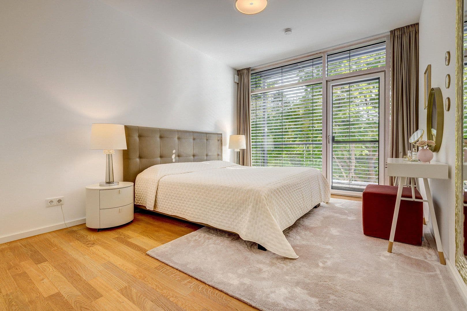 Predaj domu 343 m², pozemek 837 m², Wiesbaden, Hesensko Predaj domu 343 m², pozemek 837 m², Wiesbaden, Hesensko