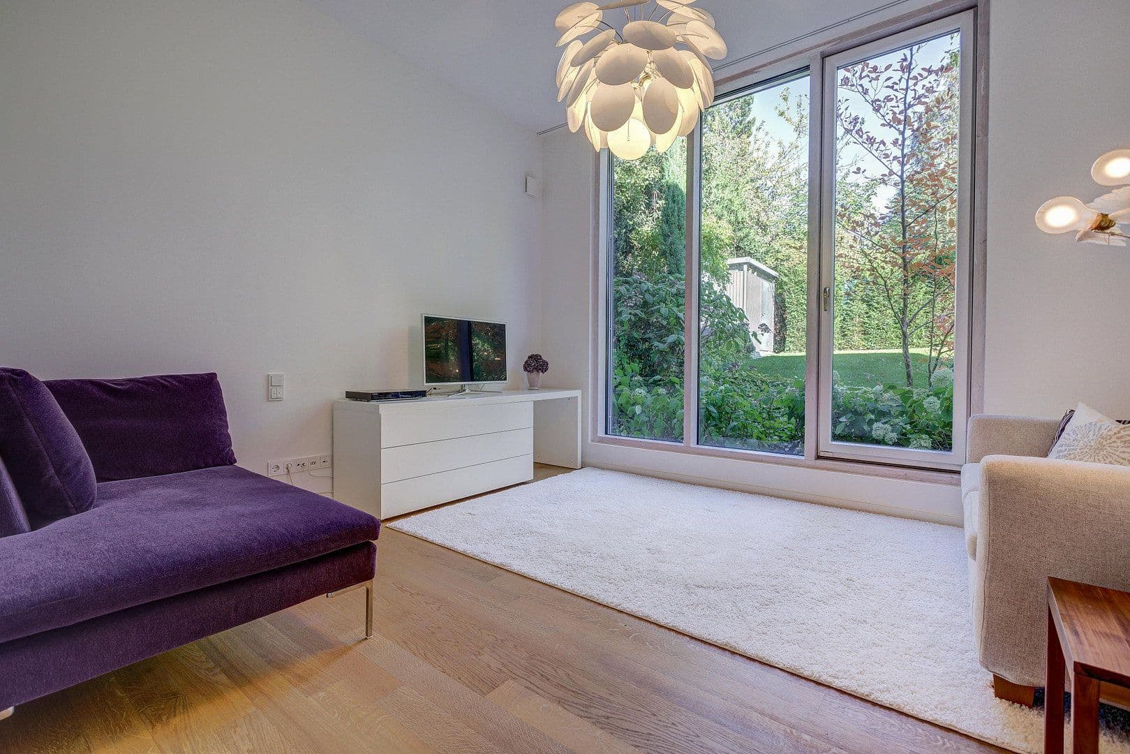 Predaj domu 343 m², pozemek 837 m², Wiesbaden, Hesensko Predaj domu 343 m², pozemek 837 m², Wiesbaden, Hesensko