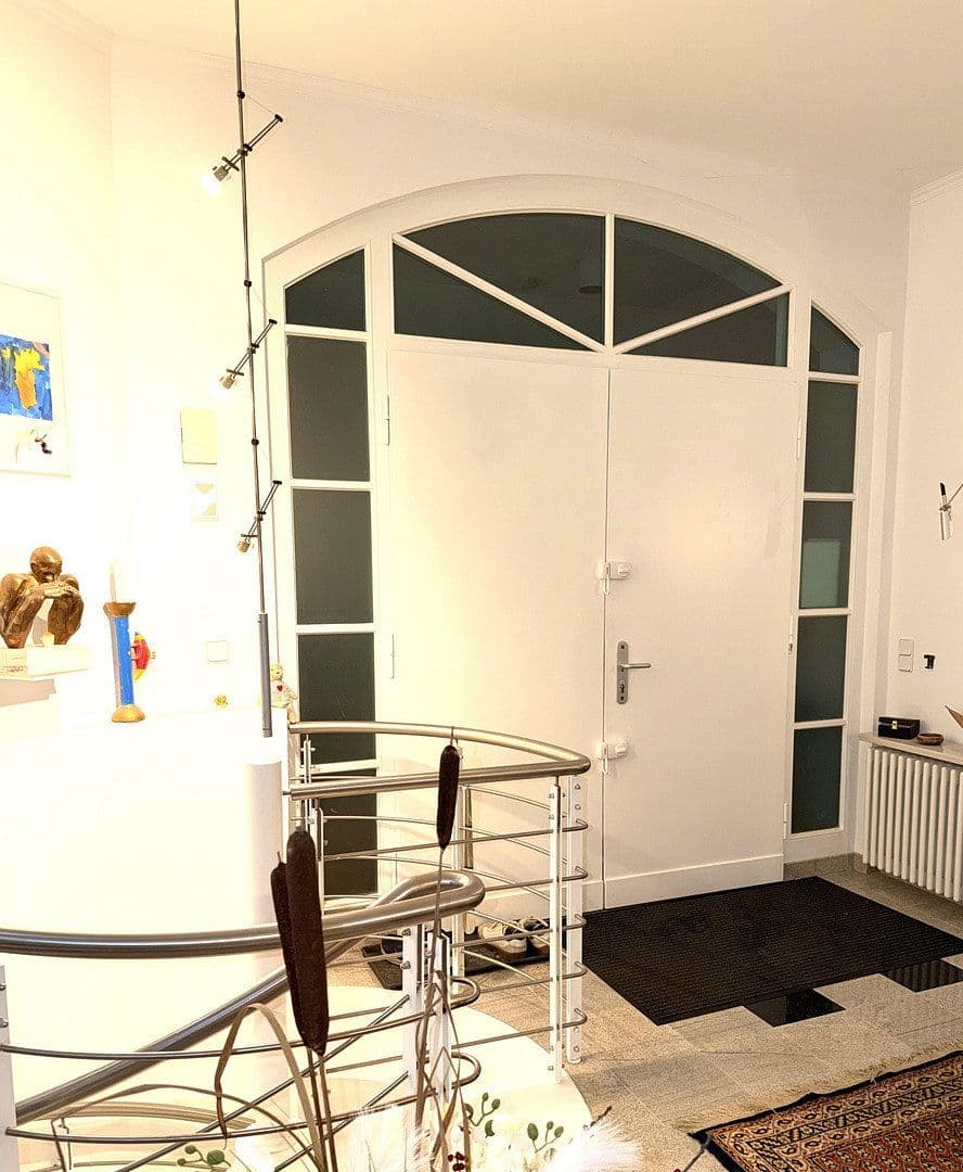 Predaj domu 553 m², pozemek 341 m², Schubertstrasse, 28, Bremen, Brémy Predaj domu 553 m², pozemek 341 m², Schubertstrasse, 28, Bremen, Brémy