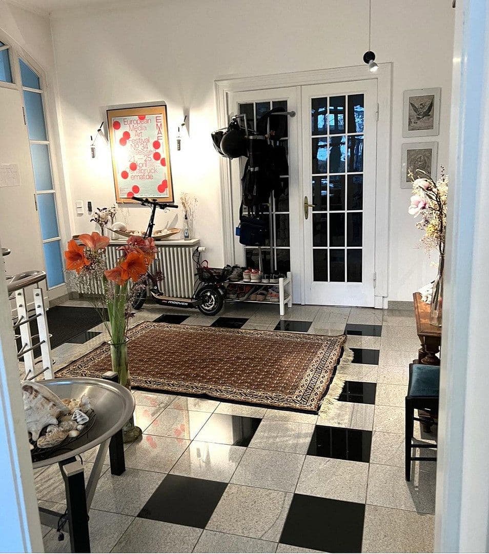 Predaj domu 553 m², pozemek 341 m², Schubertstrasse, 28, Bremen, Brémy Predaj domu 553 m², pozemek 341 m², Schubertstrasse, 28, Bremen, Brémy