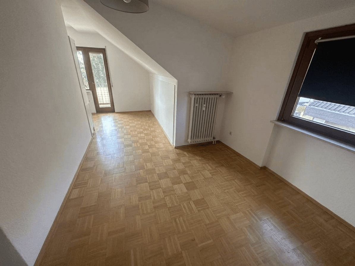 Prenájom bytu 3-izbový 87 m², Am Auweg 15, Frankfurt Harheim, Hesensko Prenájom bytu 3-izbový 87 m², Am Auweg 15, Frankfurt Harheim, Hesensko