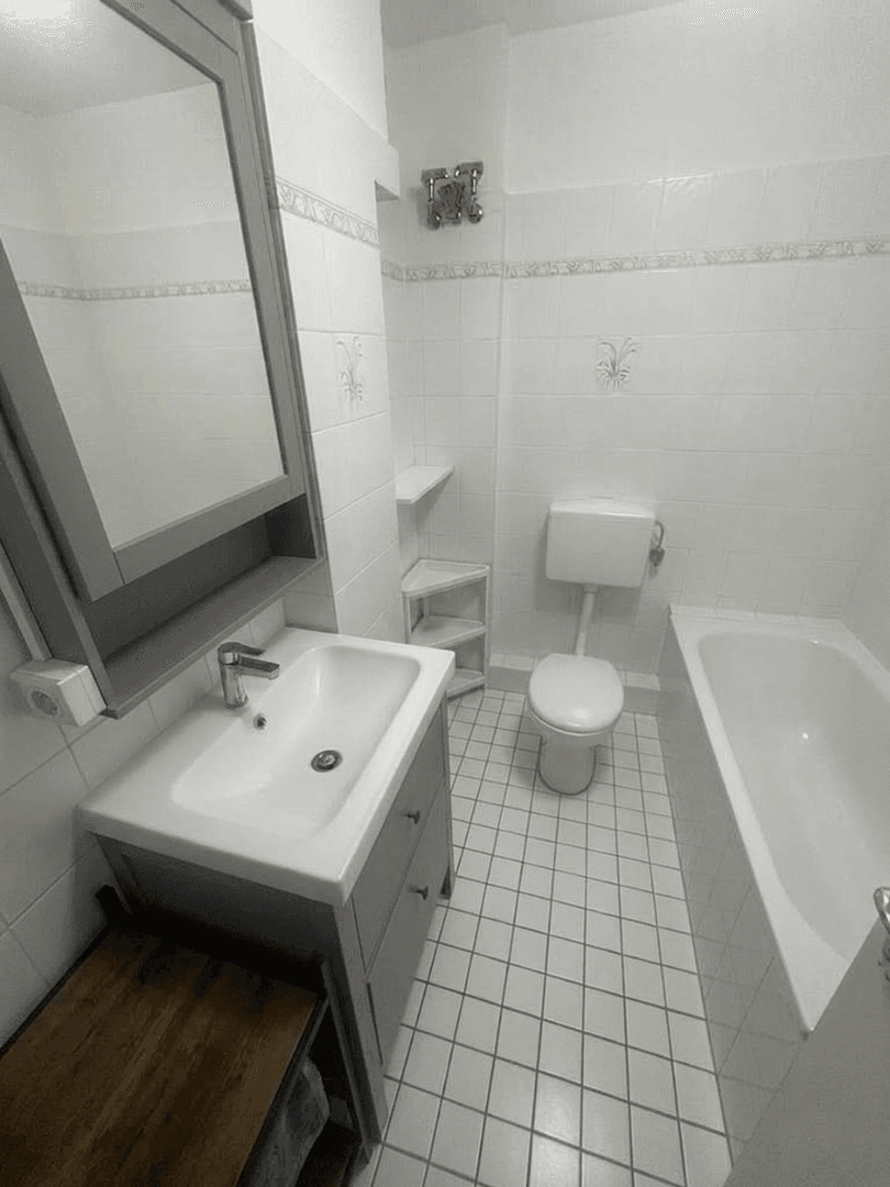 Prenájom bytu 3-izbový 87 m², Am Auweg 15, Frankfurt Harheim, Hesensko Prenájom bytu 3-izbový 87 m², Am Auweg 15, Frankfurt Harheim, Hesensko