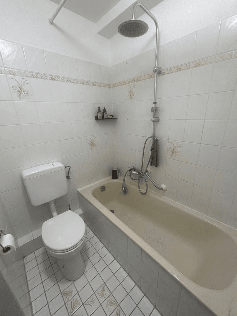 Prenájom bytu 3-izbový 87 m², Am Auweg 15, Frankfurt Harheim, Hesensko Prenájom bytu 3-izbový 87 m², Am Auweg 15, Frankfurt Harheim, Hesensko