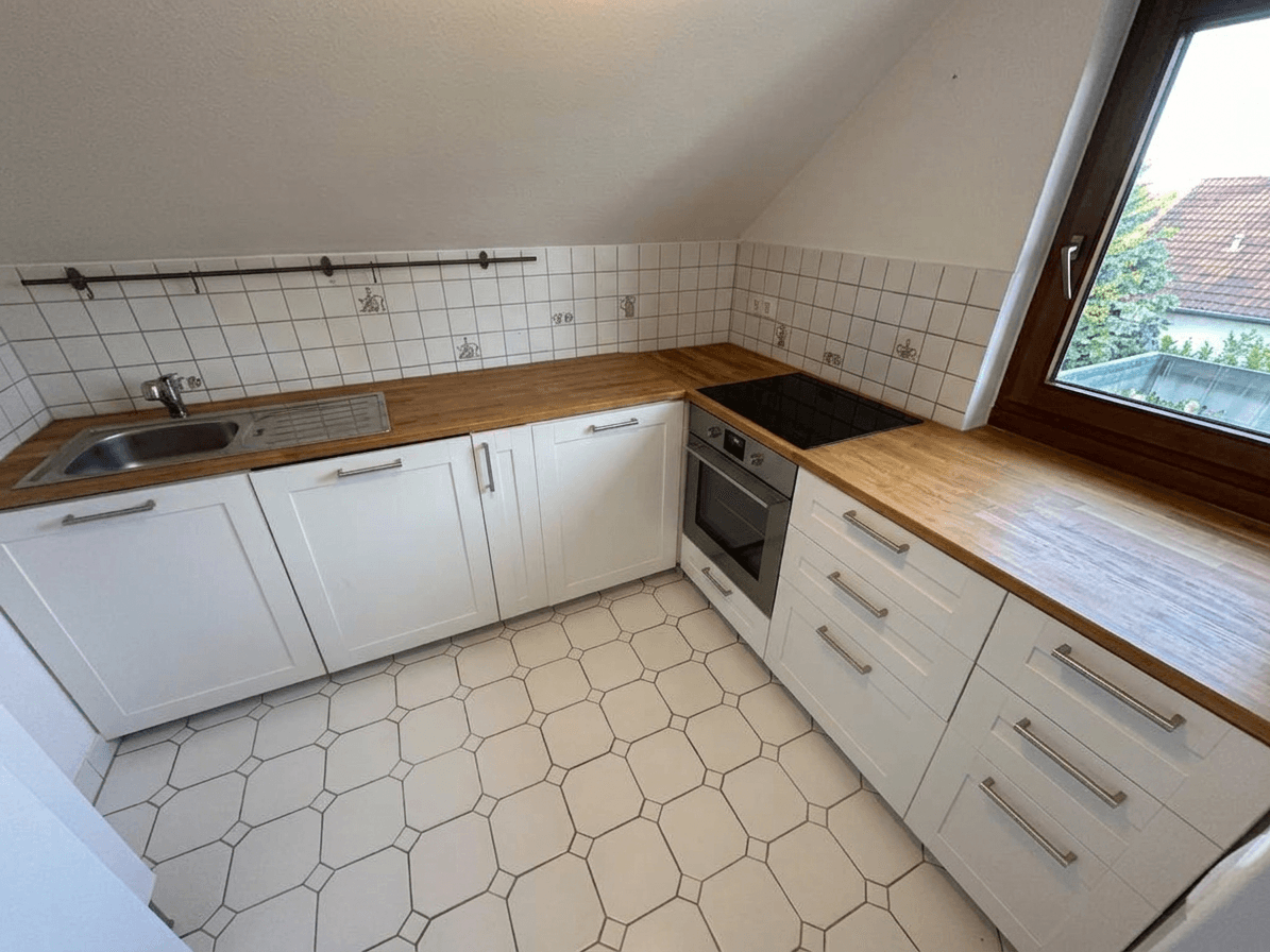 Prenájom bytu 3-izbový 87 m², Am Auweg 15, Frankfurt Harheim, Hesensko Prenájom bytu 3-izbový 87 m², Am Auweg 15, Frankfurt Harheim, Hesensko