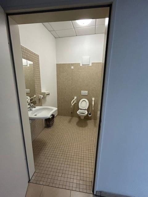 Prenájom nebytového priestoru 254 m², Bebelstr. 4, Worms, Porýnie-Falcko Prenájom nebytového priestoru 254 m², Bebelstr. 4, Worms, Porýnie-Falcko